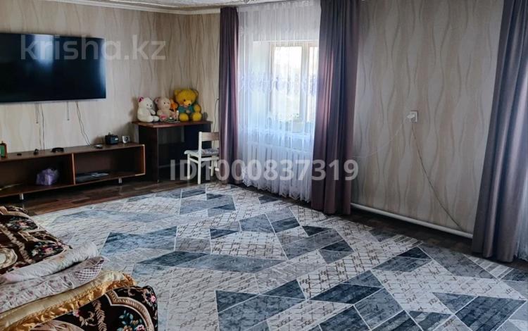 Жеке үй · 3 бөлме · 115 м² · 12 жүзд., Марковная 155, бағасы: 16 млн ₸ в Усть-Каменогорске — фото 3