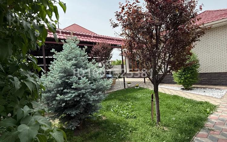 Отдельный дом · 4 комнаты · 210 м² · 10 сот., мкр Саялы, Акшагыл за 190 млн ₸ в Алматы, Алатауский р-н — фото 2