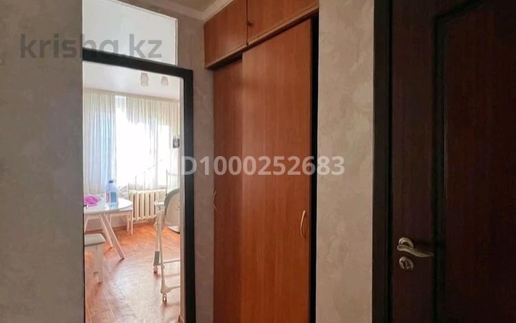 3-бөлмелі пәтер · 63 м² · 6/6 қабат, Кенжетанева 1 а 1а, бағасы: 18 млн ₸ в Кокшетау — фото 2