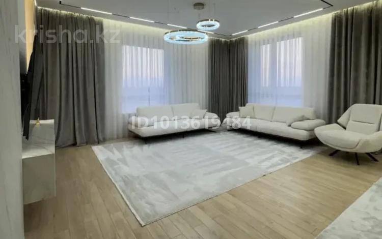 5-бөлмелі пәтер · 210 м² · 5/8 қабат, Мангилик Ел 68Б — Е497, бағасы: 220 млн ₸ в Астане, Есильский р-н — фото 2