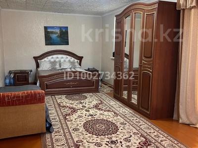 Отдельный дом · 10 комнат · 300 м² · 6 сот., Казакова 181 — Щусева за 35 млн 〒 в Таразе