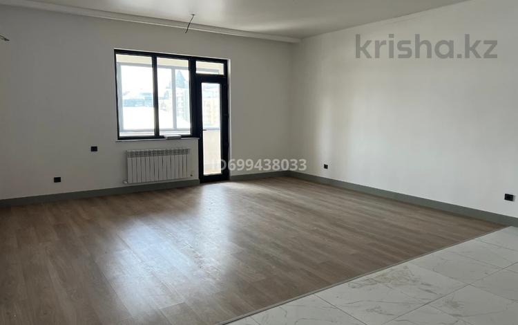 2-комнатная квартира · 95 м² · 5/14 этаж, мкр Самал-3, Мкр. Самал-3 15k3 — Royal Club