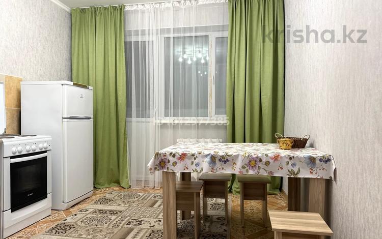 1-бөлмелі пәтер · 45 м² · 6/17 қабат, Тауелсиздик 34, бағасы: 12 000 ₸ в Астане, Алматы р-н — фото 2