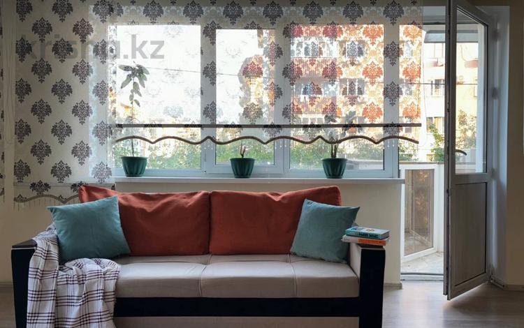 2-бөлмелі пәтер · 90 м² · 2/5 қабат, Думан-2 ш/а. 6, бағасы: 320 000 ₸ в Алматы, Медеуский р-н — фото 9