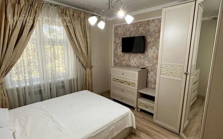 2-комнатная квартира, 60 м², 3/5 этаж посуточно, Шаймерденова 17 за 18 000 〒 в Шымкенте, Туран р-н — фото 2