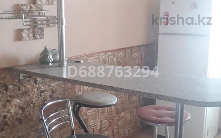 2-комнатная квартира · 80 м² · 5/10 этаж, Пр.Абулхаир хана 61 за 1 500 〒 в Актобе — фото 2