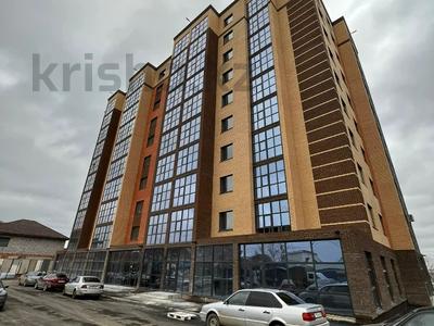 3-комнатная квартира, 73 м², 10/10 этаж, Ермек Серкибаева 33 за 17.5 млн 〒 в Кокшетау