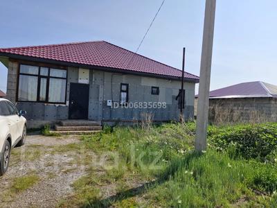 Отдельный дом · 4 комнаты · 166.5 м² · 10 сот., Ораз Жандосова 16А за 15 млн 〒 в Кояндах