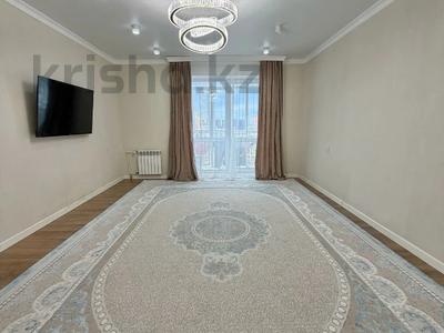 3-бөлмелі пәтер · 100.2 м² · 8/9 қабат, Самал, бағасы: 32 млн ₸ в Уральске