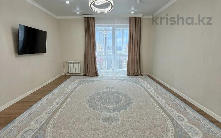 3-бөлмелі пәтер · 100.2 м² · 8/9 қабат, Самал, бағасы: 32 млн ₸ в Уральске — фото 3