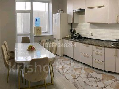 3-бөлмелі пәтер · 85 м² · 1/3 қабат, Рубежинская 1/4 — Универмаг, бағасы: 42.5 млн ₸ в Уральске