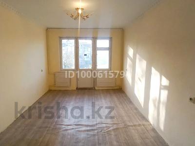 Продажа квартир в Шымкенте: 1-комнатная квартира · 32 м² · 3/5 этаж, 18-й микрорайон, 18-шағынаудан 11A за 13.5 млн 〒 1-комнатная квартира · 32 м² · 3/5 этаж, 18-й микрорайон, 18-шағынаудан 11A за 13.5 млн 〒 в Шымкенте, Аль-Фарабийский р-н