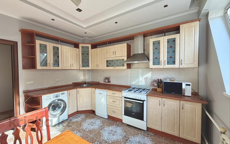 3-комнатная квартира · 80 м² · 3/9 этаж, мкр Алмагуль — Жарокова/Дунаевского за 60 млн ₸ в Алматы, Бостандыкский р-н — фото 11