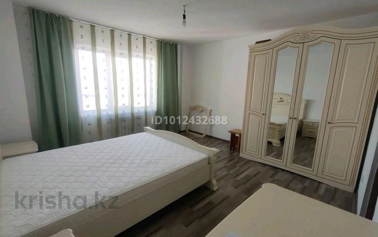2-бөлмелі пәтер · 68 м² · 20/25 қабат, Микрорайон Байкена Ашимова — Ашимова, бағасы: 28 млн ₸ в Караганде, Казыбек би р-н — фото 2