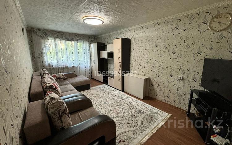 2-бөлмелі пәтер, 45 м², 4/5 қабат, Майкудук, 18й микрорайон 2, бағасы: 14.7 млн 〒 в Караганде, Алихана Бокейханова р-н — фото 2