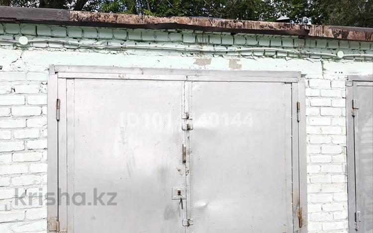 Гараж · 2мкн 10дом 10 — 2-10 Магазин Оксана, бағасы: 3 млн ₸ в Лисаковске — фото 2