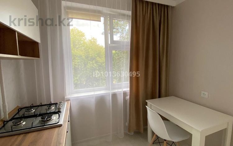 2-бөлмелі пәтер · 67 м² · 3/5 қабат, Құрманғазы 100, бағасы: 17.5 млн ₸ в Уральске, мкр Школьник — фото 2