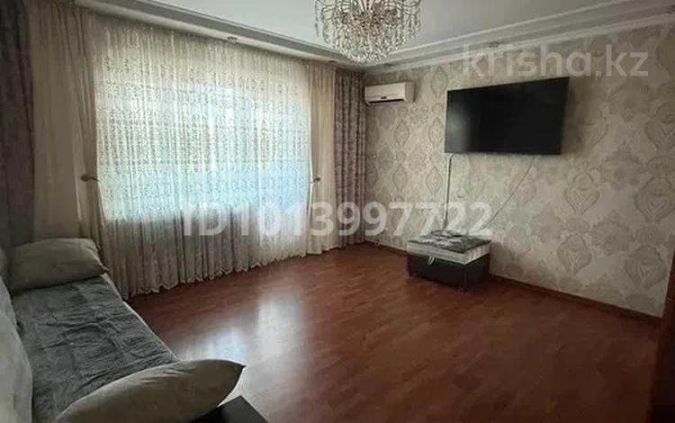 4-комнатная квартира · 80 м² · 4/6 этаж, Мира 51А за 350 000 ₸ в Жезказгане — фото 2