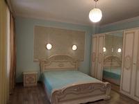 2-комнатная квартира, 52 м², 3/3 этаж помесячно, Н. Назарбаева 40 за 250 000 〒 в Караганде, Казыбек би р-н