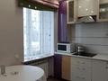 2-комнатная квартира, 52 м², 3/3 этаж помесячно, Н. Назарбаева 40 за 250 000 〒 в Караганде, Казыбек би р-н — фото 10