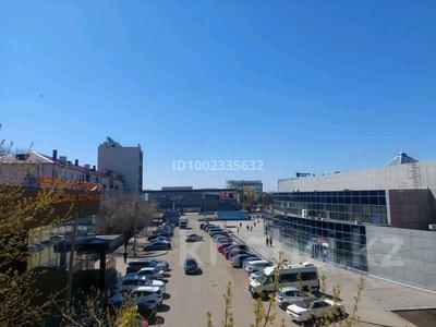 2-комнатная квартира · 45 м² · 3/5 этаж, проспект Бухар Жырау 52 — ЦУМ, АБЗАЛ, центр, ситимол за 22 млн ₸ в Караганде