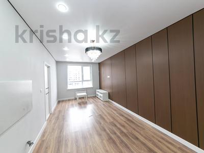 1-комнатная квартира, 37 м², Жумекен Нажимеденова за 17.5 млн 〒 в Астане, Алматы р-н