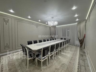 Отдельный дом · 4 комнаты · 202 м² · 8 сот., мкр. Алтын орда — Тойота центр и Акку ресторан за 95 млн 〒 в Актобе