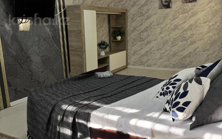 1-бөлмелі пәтер · 28 м² · 1/3 қабат, ул. Калдаякова 4а/5, бағасы: 10 000 ₸ в Шымкенте, Аль-Фарабийский р-н — фото 2