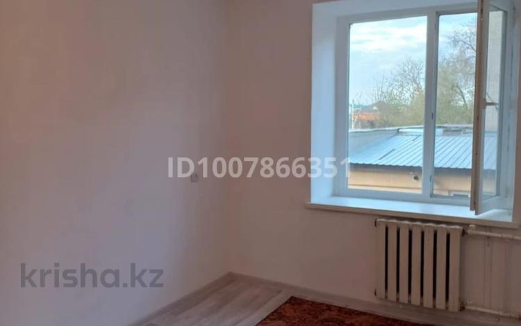 1-комнатная квартира · 11.7 м² · 2/5 этаж, мкр Шанхай, Макаренко 9 — Макаренко 9 за 2.7 млн 〒 в Актобе — фото 2