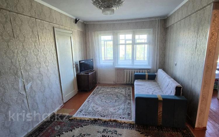 3-комнатная квартира · 58 м² · 3/5 этаж, Казахстан 80 — Центральный рынок за 19 млн ₸ в Усть-Каменогорске — фото 2