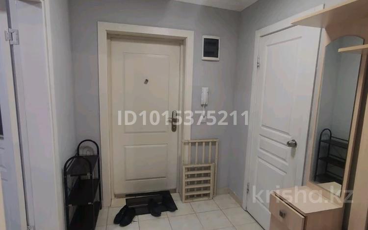 1-комнатная квартира · 45.6 м² · 6/9 этаж, мкр Аккент за 200 000 ₸ в Алматы, Алатауский р-н — фото 2