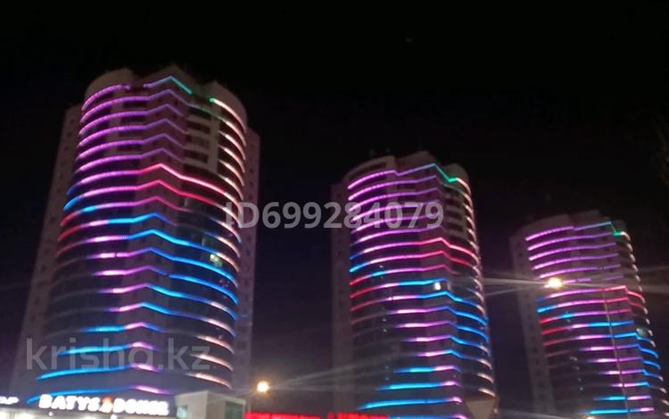 2-комнатная квартира · 70 м² · 18/25 этаж, мкр 11 112 за 1 500 ₸ в Актобе — фото 5
