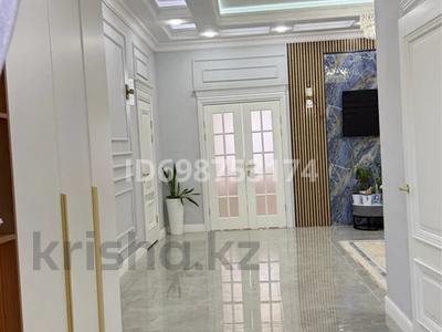 Отдельный дом · 7 комнат · 350 м² · 10 сот., Тоғанова 64 — Напротив парка Президента и Мавзолея за 100 млн 〒 в Туркестане