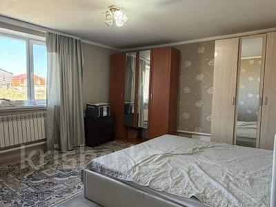 Отдельный дом · 4 комнаты · 110.7 м² · 10 сот., мкр Уркер за 35.7 млн ₸ в Астане, Нура р-н