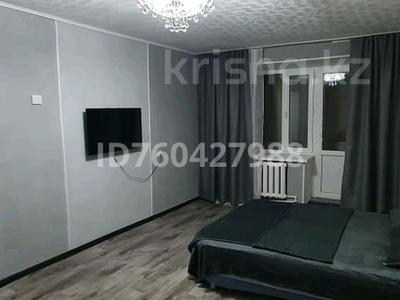 1-бөлмелі пәтер · 31 м² · 2/5 қабат, Курмангазы 163 — Остановка Школьник, бағасы: 2 500 〒 в Уральске, мкр Школьник