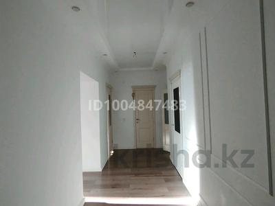 4-комнатная квартира · 124.4 м² · 8/10 этаж, мкр Нурсая, Т. Жумагалиева 10 за 48 млн ₸ в Атырау