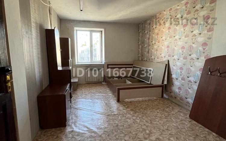 1-комнатная квартира · 19.8 м² · 9/9 этаж, ул. Миржакыпа Дулатова 208 за 4 млн ₸ в Семее, Красный Кордон — фото 2