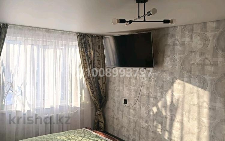1-комнатная квартира · 38 м² · 3/5 этаж, Абая 120а за 13 000 ₸ в Петропавловске — фото 2