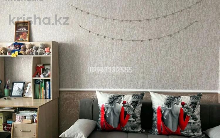 2-комнатная квартира · 47 м² · 5/5 этаж, Камзина 57 за 10 млн ₸ в Аксу — фото 5