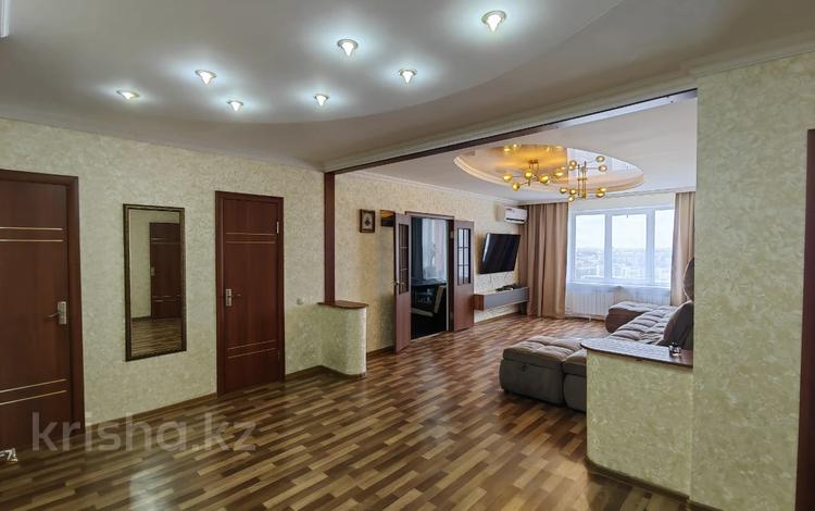 4-комнатная квартира · 122.6 м² · 14/16 этаж, мкр Юго-Восток, Республики 40 — Шахтёров- Парк Победы- Рублёвка за 57 млн ₸ в Караганде, Казыбек би р-н — фото 2