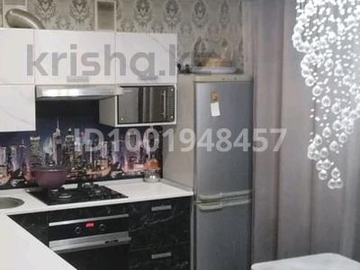 3-комнатная квартира · 60 м² · 5/5 этаж, Комсомольская за 200 000 〒 в Рудном