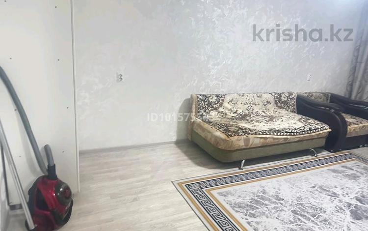 1-бөлмелі пәтер · 32 м² · 4/5 қабат, Утепова 31 41 — Родильный дом. Магазин Моссо.магазин Жар-жар, бағасы: 140 000 ₸ в Усть-Каменогорске, Ульбинский — фото 2