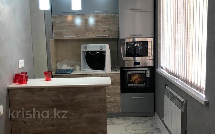 2-комнатная квартира · 45 м² · 4/4 этаж, Туркестанская — Площадь Аль-Фараби - Момышулы за 180 000 ₸ в Шымкенте — фото 2
