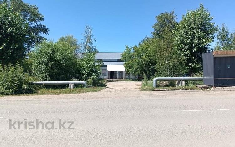 Свободное назначение, офисы, магазины и бутики, склады, общепит, бани, гостиницы и зоны отдыха, медцентры и аптеки, образование, развлечения · 450 м² за 90 млн ₸ в Щучинске — фото 24