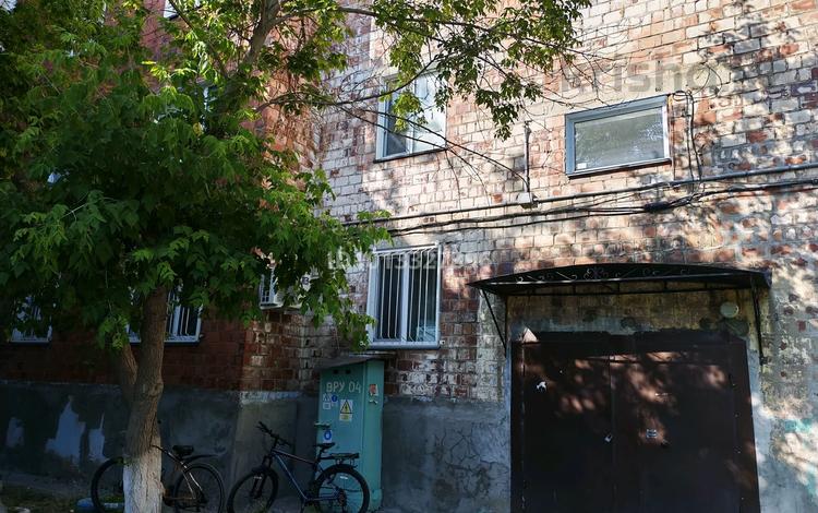 3-комнатная квартира · 72 м² · 2/4 этаж, Ауэзова 9б — 1 мкр за 20 млн ₸ в Аксу — фото 2