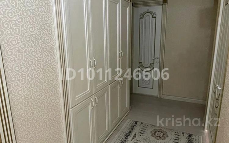 4-комнатная квартира · 90 м² · 3/5 этаж, 27-й мкр 35 — Колледж Болашак за 28 млн ₸ в Актау — фото 2