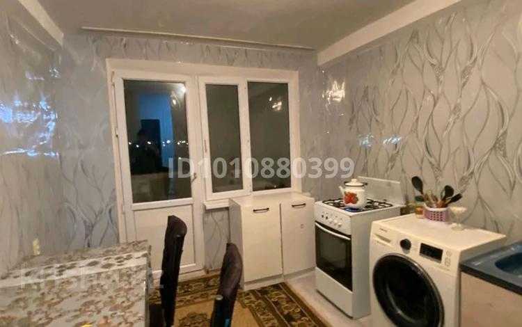 2-бөлмелі пәтер · 48 м² · 4/4 қабат, улица Бауржан Койбаков 6, бағасы: 14.5 млн 〒 в Таразе — фото 2