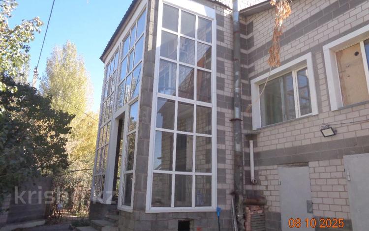Жеке үй · 4 бөлме · 266 м² · 10 жүзд., Берен 11, бағасы: ~ 86.5 млн ₸ в Астане, Алматы р-н — фото 2