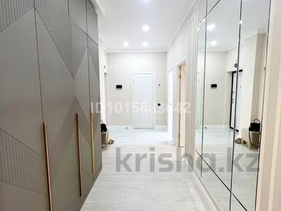 2-комнатная квартира · 78 м² · 8/9 этаж, мкр Нурсая, Абулхайыр хана за 400 000 ₸ в Атырау
