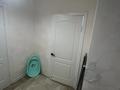 2-бөлмелі пәтер · 63 м² · 3/6 қабат, 32В мкр 8/1 — Вдоль дороги, бағасы: 19 млн ₸ в Актау — фото 26